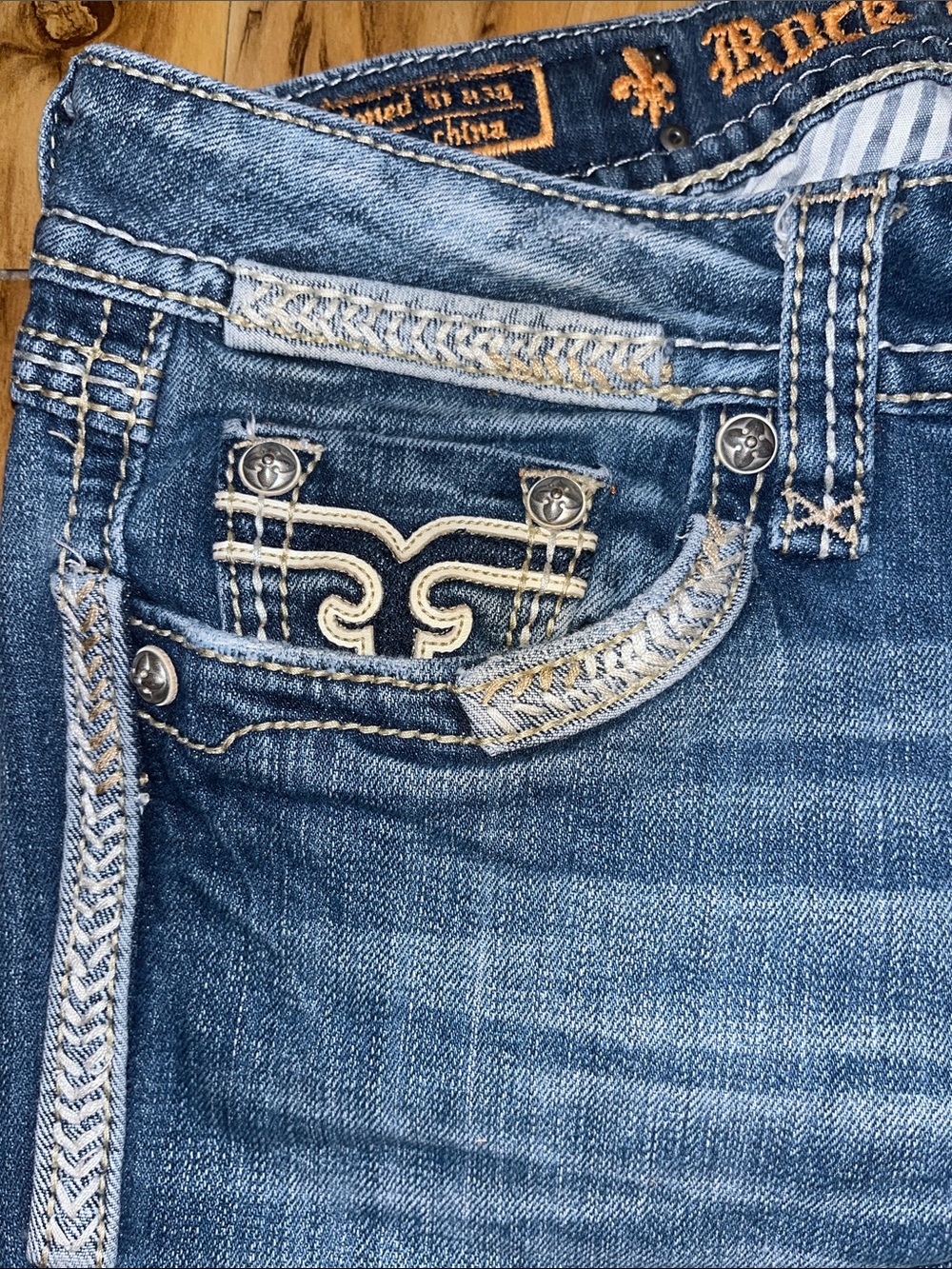 Rock Revival Womens Capris - Picture 6 of 8